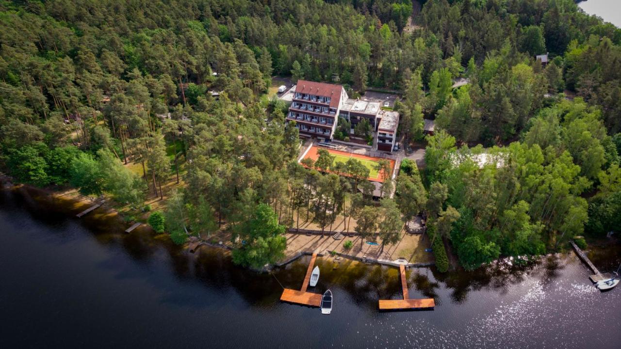 Hotel Hladina - výborné pro firemní akce Nebrich Esterno foto